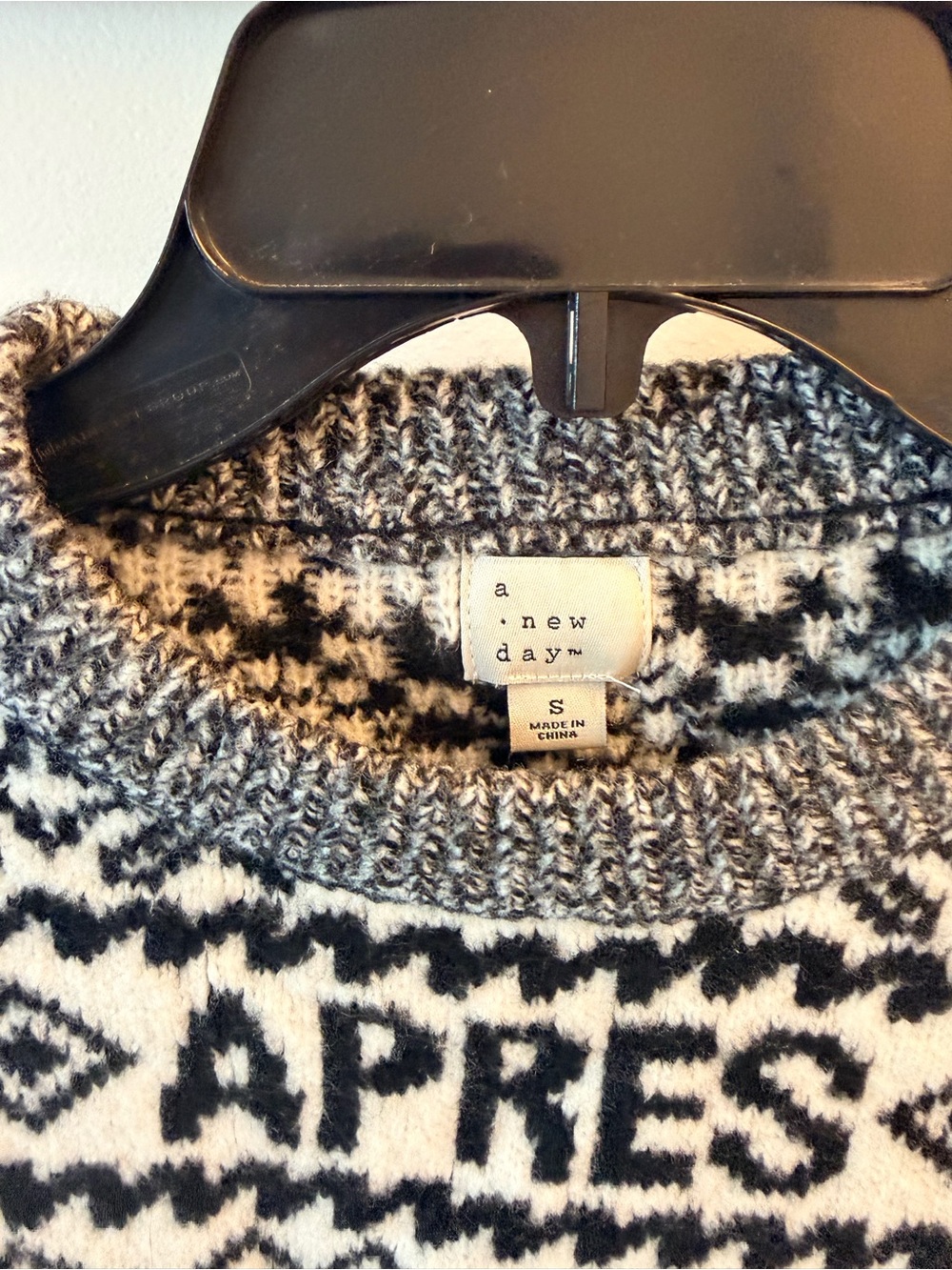 a new day Black & Cream Patterned Crewneck Sweater